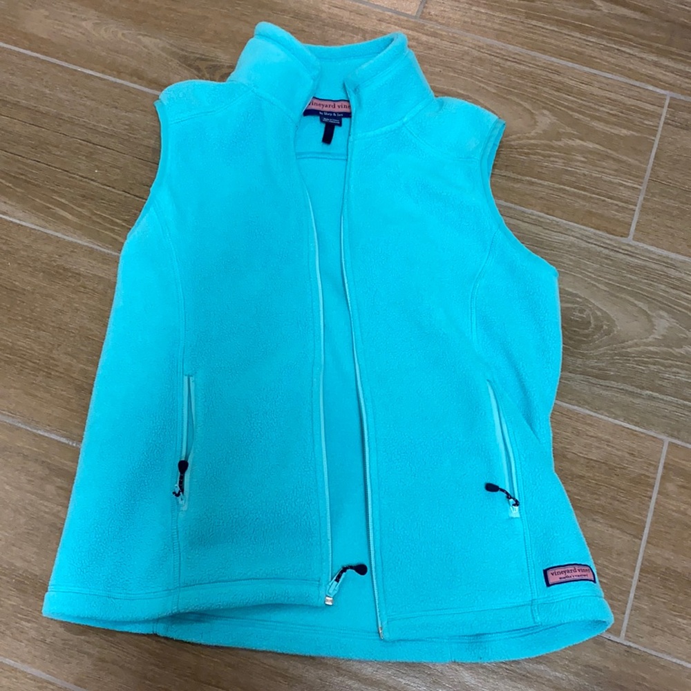 Vineyard vines vest